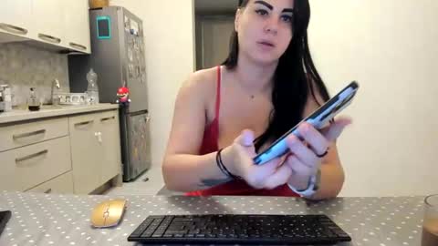 Snapshot of cuplu29 chatting on February 12, 4:44 am maria alex online show from February 12, 4:44 am