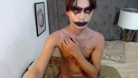 Snapshot of cuppycupcake_2 chatting on November 1, 4:36 am Xyrien online show from November 1, 4:36 am