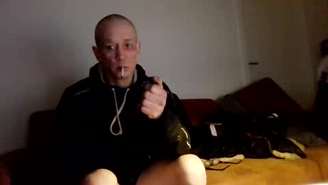 Snapshot of curced25 chatting on February 26, 6:18 pm curced25 online show from February 26, 6:18 pm