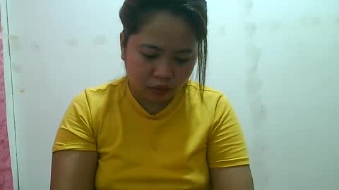 Snapshot of curious_girl247 chatting on January 12, 7:10 pm curious_girl247 online show from January 12, 7:10 pm