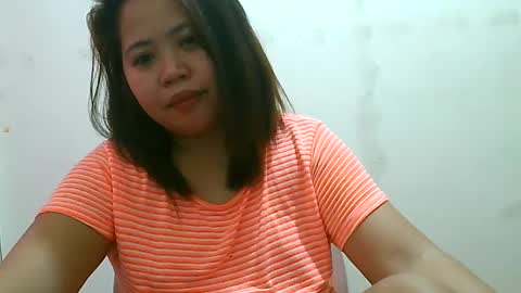 Snapshot of curious_girl247 chatting on January 14, 8:04 pm curious_girl247 online show from January 14, 8:04 pm