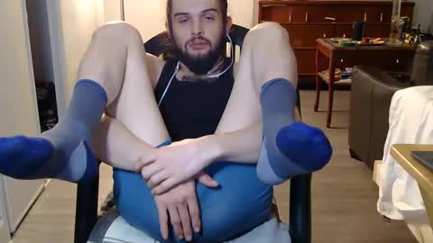 Snapshot of curiouss25 chatting on September 30, 3:06 pm curiouss25 online show from September 30, 3:06 pm