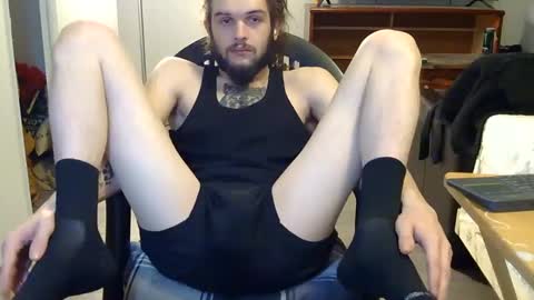 Snapshot of curiouss25 chatting on November 14, 5:06 am curiouss25 online show from November 14, 5:06 am