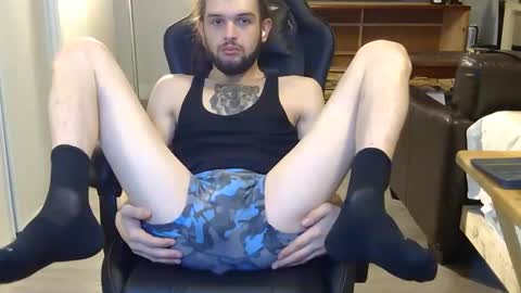 curiouss25 online show from February 26, 3:05 am