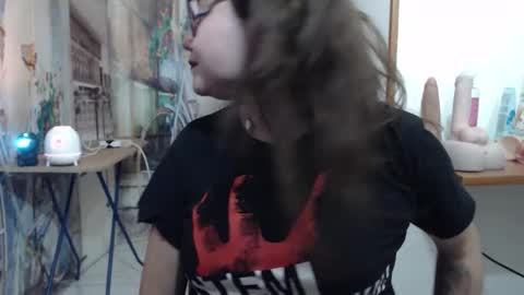 Vannesa online show from February 13, 7:10 pm