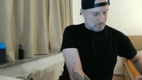 Snapshot of curman85 chatting on January 22, 11:53 pm Curman85 online show from January 22, 11:53 pm