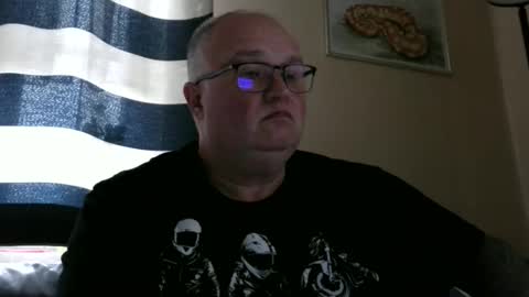 Snapshot of curtus14 chatting on November 9, 8:01 am curtus14 online show from November 9, 8:01 am