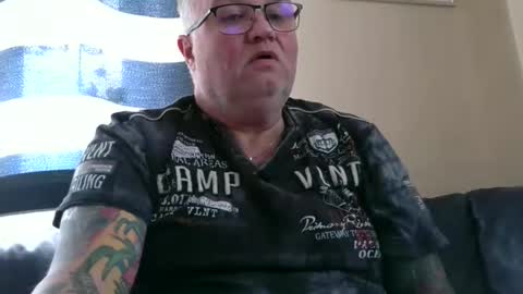 Snapshot of curtus14 chatting on November 22, 9:52 am curtus14 online show from November 22, 9:52 am