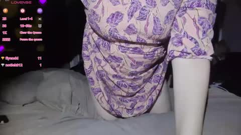 Snapshot of curvygothfemboy chatting on December 5, 1:25 am Curvygothfemboy online show from December 5, 1:25 am