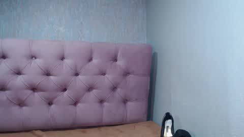 Julieth online show from February 1, 7:15 am