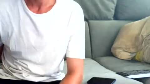 curvylover046 online show from July 26, 4:25 pm
