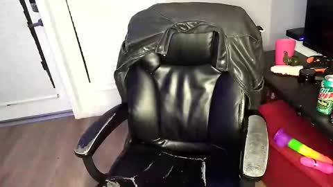 Snapshot of curvylucifinaxxx chatting on February 21, 7:34 am Lucifina ganja kittens online show from February 21, 7:34 am