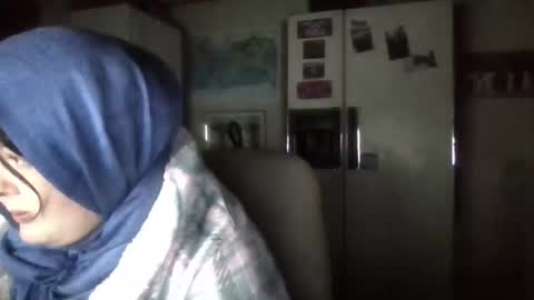 Snapshot of curvyplayday chatting on December 12, 10:45 am dahlia -kim online show from December 12, 10:45 am
