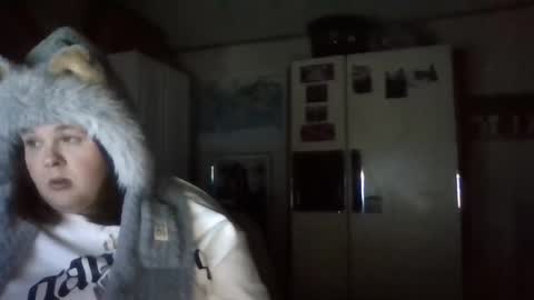 Snapshot of curvyplayday chatting on December 15, 3:02 am dahlia -kim online show from December 15, 3:02 am
