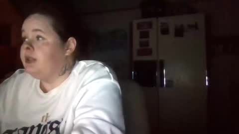 Snapshot of curvyplayday chatting on December 28, 2:22 am dahlia -kim online show from December 28, 2:22 am