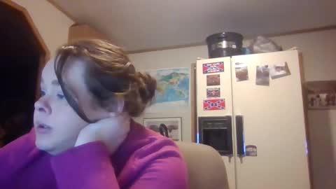 Snapshot of curvyplayday chatting on January 1, 2:19 am dahlia -kim online show from January 1, 2:19 am