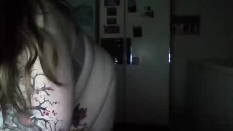 Snapshot of curvyplayday chatting on January 25, 12:06 am dahlia -kim online show from January 25, 12:06 am