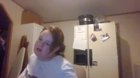 Snapshot of curvyplayday chatting on September 29, 7:13 am dahlia -kim online show from September 29, 7:13 am