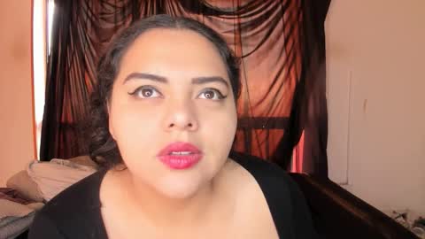 Snapshot of curvypornxxx chatting on November 26, 11:11 am curvypornxxx online show from November 26, 11:11 am