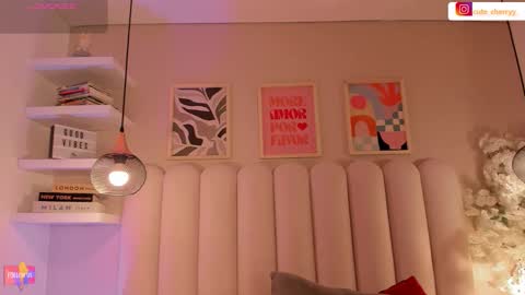 Snapshot of cute__cherry_ chatting on October 25, 7:30 pm Amber online show from October 25, 7:30 pm