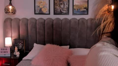 Amber  online show from April 18, 7:18 pm