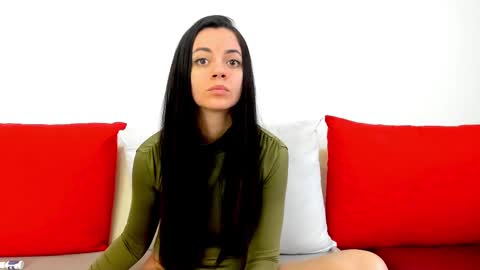 Snapshot of cute_angel95 chatting on February 18, 6:26 am cute_angel95 online show from February 18, 6:26 am