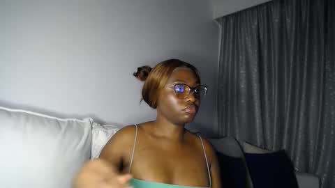 Liya online show from April 16, 11:51 pm