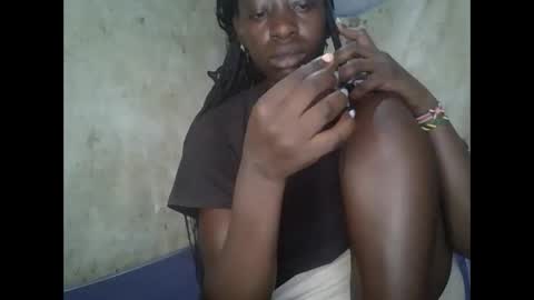 cute_doria online show from December 3, 7:16 am