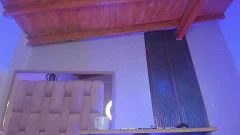 Stacy online show from April 18, 6:34 pm