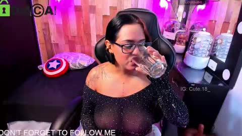    Independent Model online show from February 23, 8:39 pm