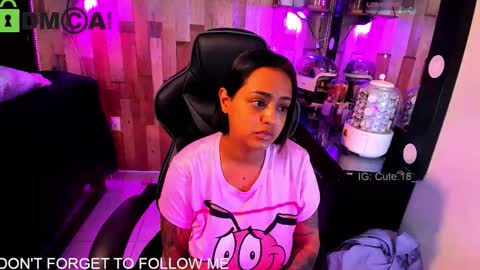    Independent Model online show from February 28, 11:17 pm