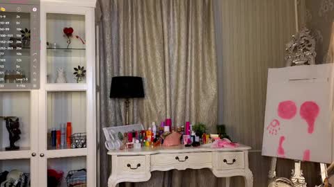 Anne online show from April 5, 7:16 am