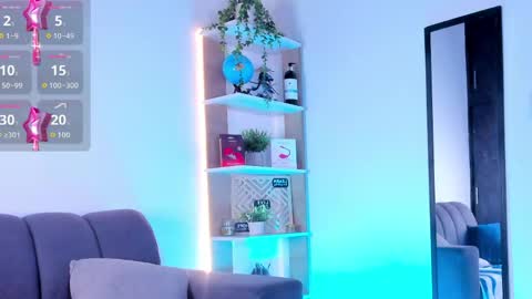 Cute horny1 online show from April 16, 11:22 am