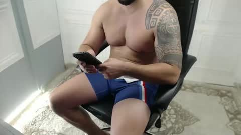 Cute Johny01 online show from November 6, 7:09 am