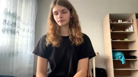 Snapshot of cute_kitte chatting on January 3, 11:14 am cute_kitte online show from January 3, 11:14 am