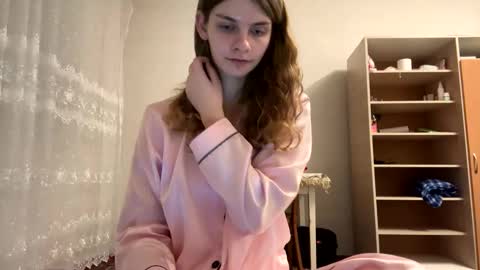 Snapshot of cute_kitte chatting on January 13, 3:45 am cute_kitte online show from January 13, 3:45 am