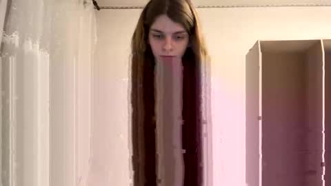 Snapshot of cute_kitte chatting on February 1, 4:11 pm cute_kitte online show from February 1, 4:11 pm