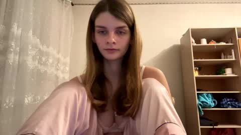 Snapshot of cute_kitte chatting on February 12, 5:16 pm cute_kitte online show from February 12, 5:16 pm