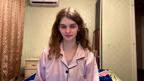 Snapshot of cute_kitte chatting on September 30, 6:35 pm cute_kitte online show from September 30, 6:35 pm