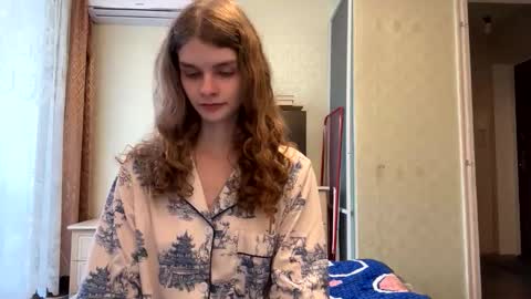 Snapshot of cute_kitte chatting on November 21, 1:21 pm cute_kitte online show from November 21, 1:21 pm