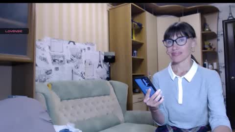 cute_lion_ online show from September 10, 11:43 am