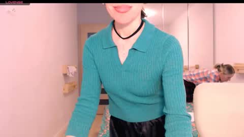 cute_lion_ online show from February 1, 1:31 pm