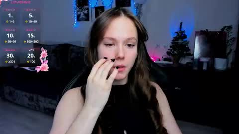 Snapshot of cute_little_ass chatting on December 14, 2:17 am Emily online show from December 14, 2:17 am