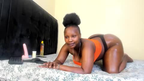 cute n nasty online show from December 3, 9:33 am