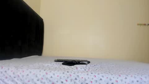 cute n nasty online show from December 9, 10:30 pm