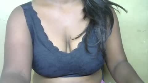 Snapshot of cute_payalji chatting on October 14, 2:18 pm alia online show from October 14, 2:18 pm