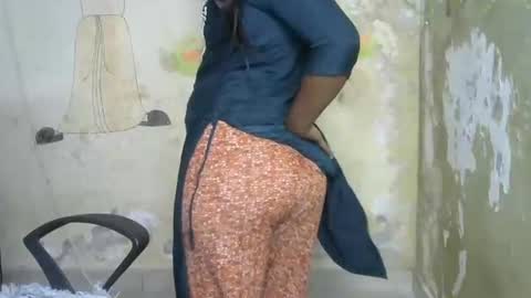 alia online show from March 27, 9:32 am