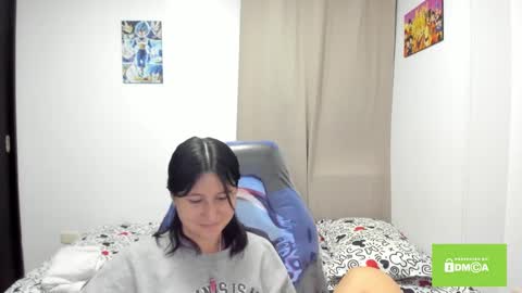 Snapshot of cute_rouss chatting on November 11, 3:06 am ROUSS online show from November 11, 3:06 am