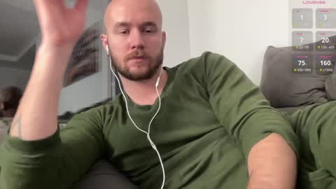 Snapshot of cute_skywalker chatting on December 12, 4:26 am cute_skywalker online show from December 12, 4:26 am