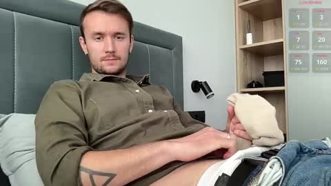 Snapshot of cute_skywalker chatting on September 25, 12:42 pm cute_skywalker online show from September 25, 12:42 pm